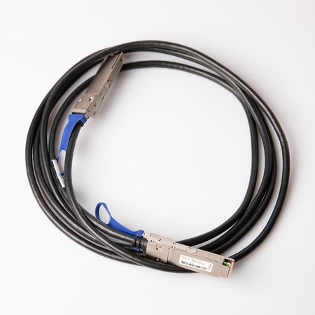 Araknis QSFP28 Direct Attach Copper Cable, 3m (AN-SFP-100-D-3)