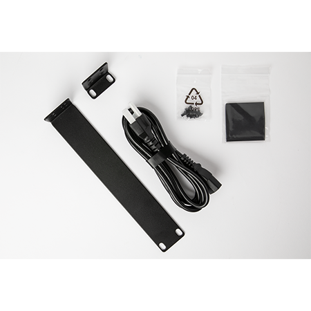 Araknis 520 Router - Package contents