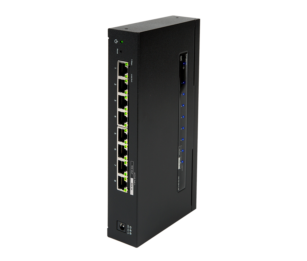 110 Series Unmanaged+ Gigabit Compact Switch | 8 Side Ports